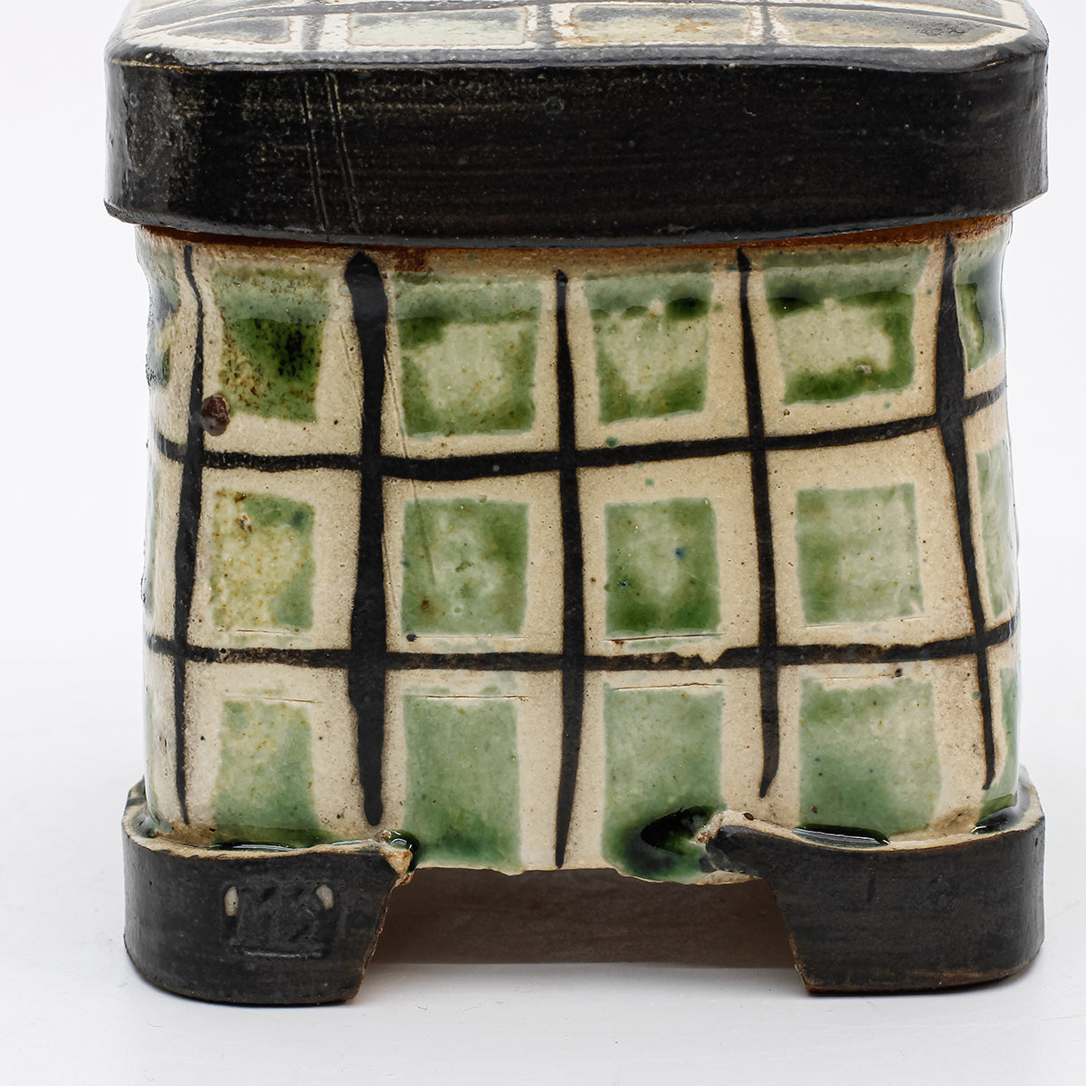 Jar in the Persian Form