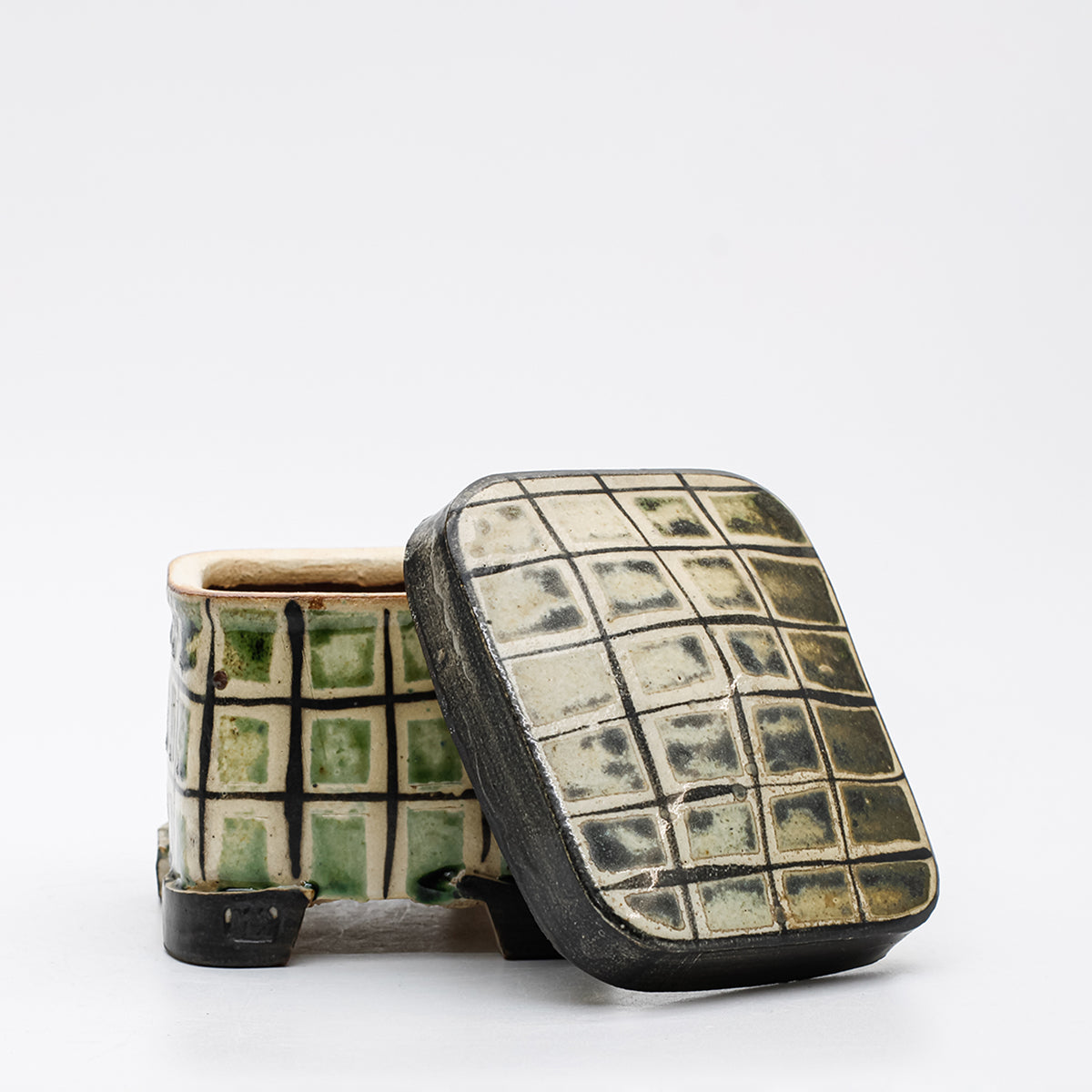 Jar in the Persian Form