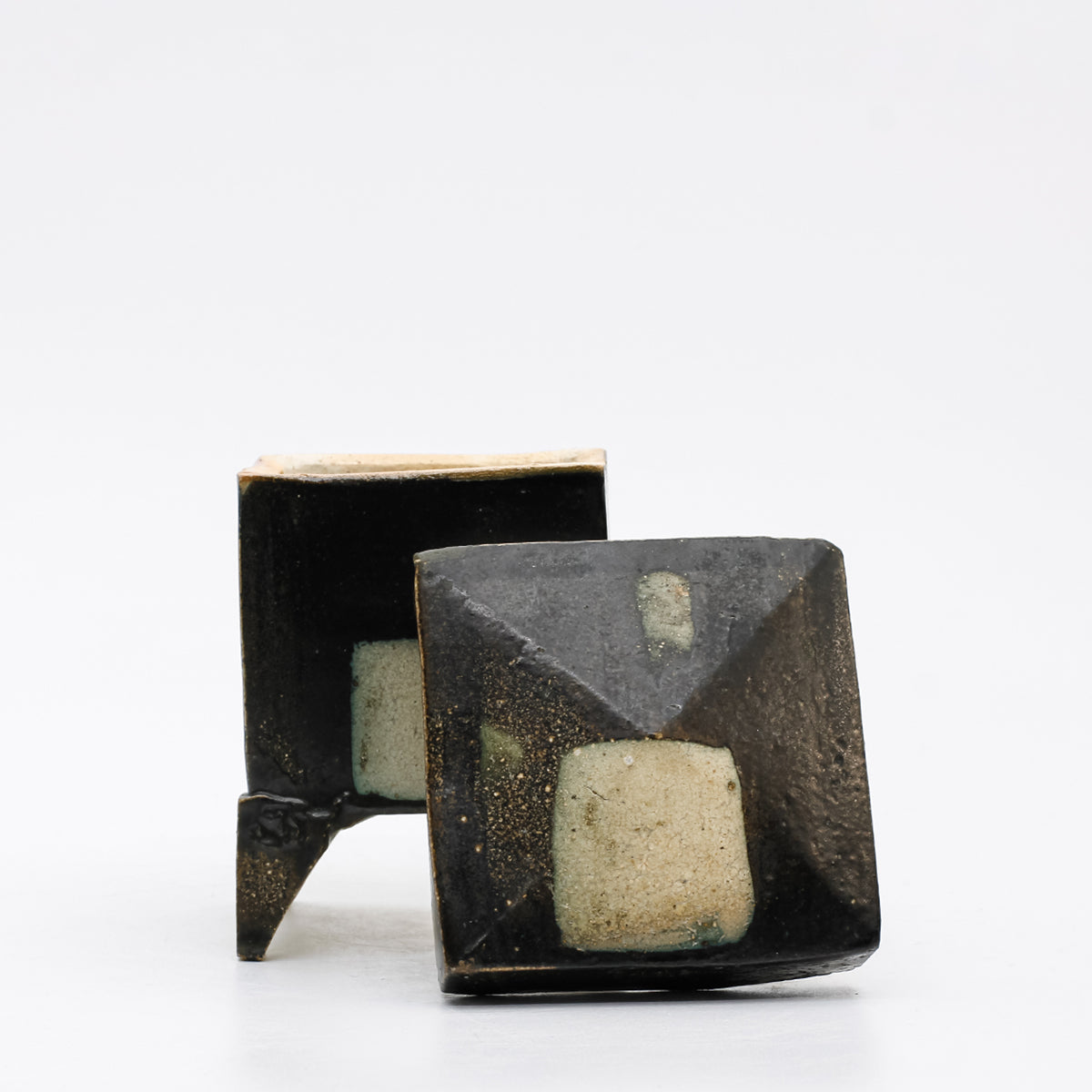 Jar in the Persian Form