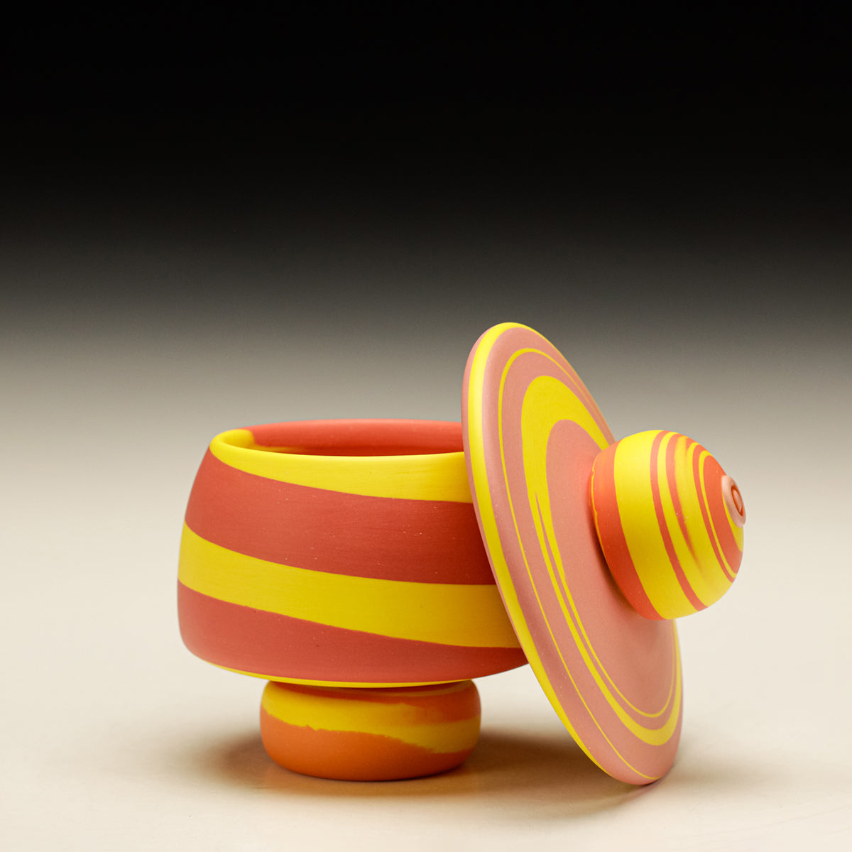 Swirl Jar