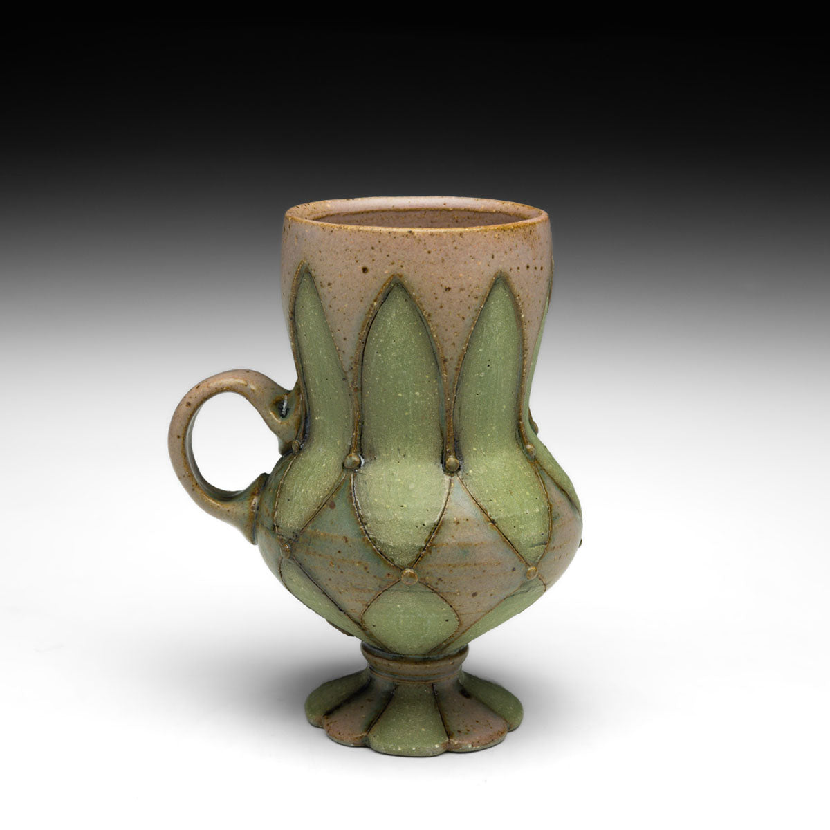 Pedestal Cup