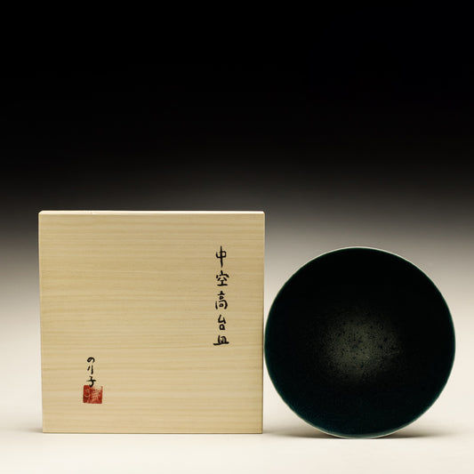 Pedestal Dish
