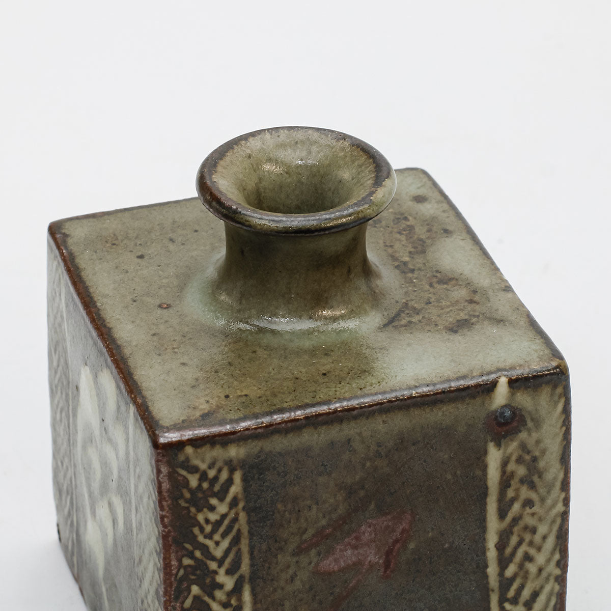 Press Molded Bottle