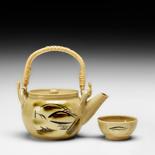 Teapot & Cup