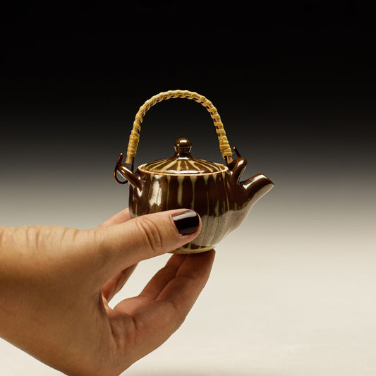 Tiny Teapot