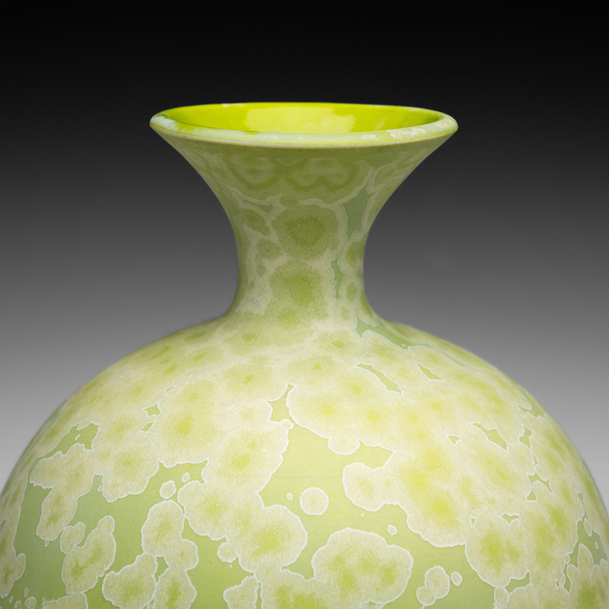 Kiwi Vase
