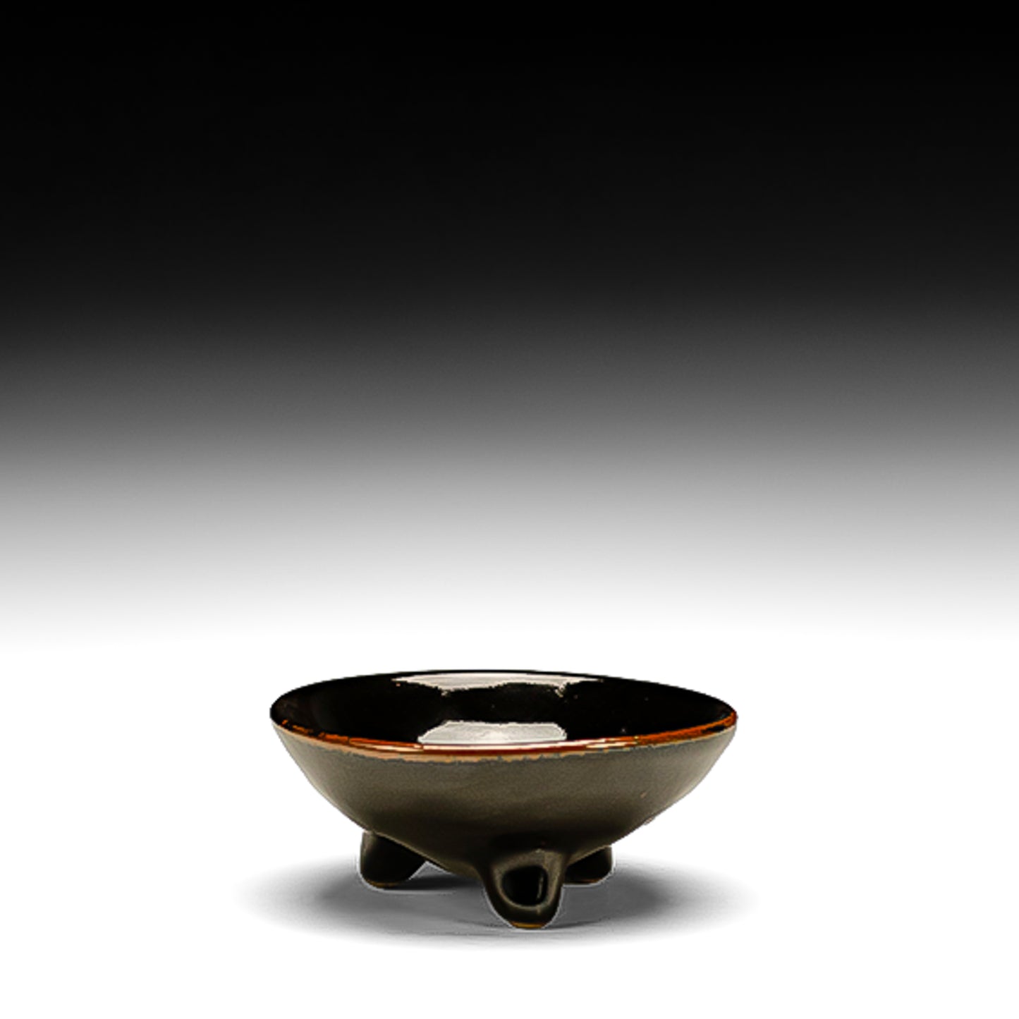 Tripod Bowl