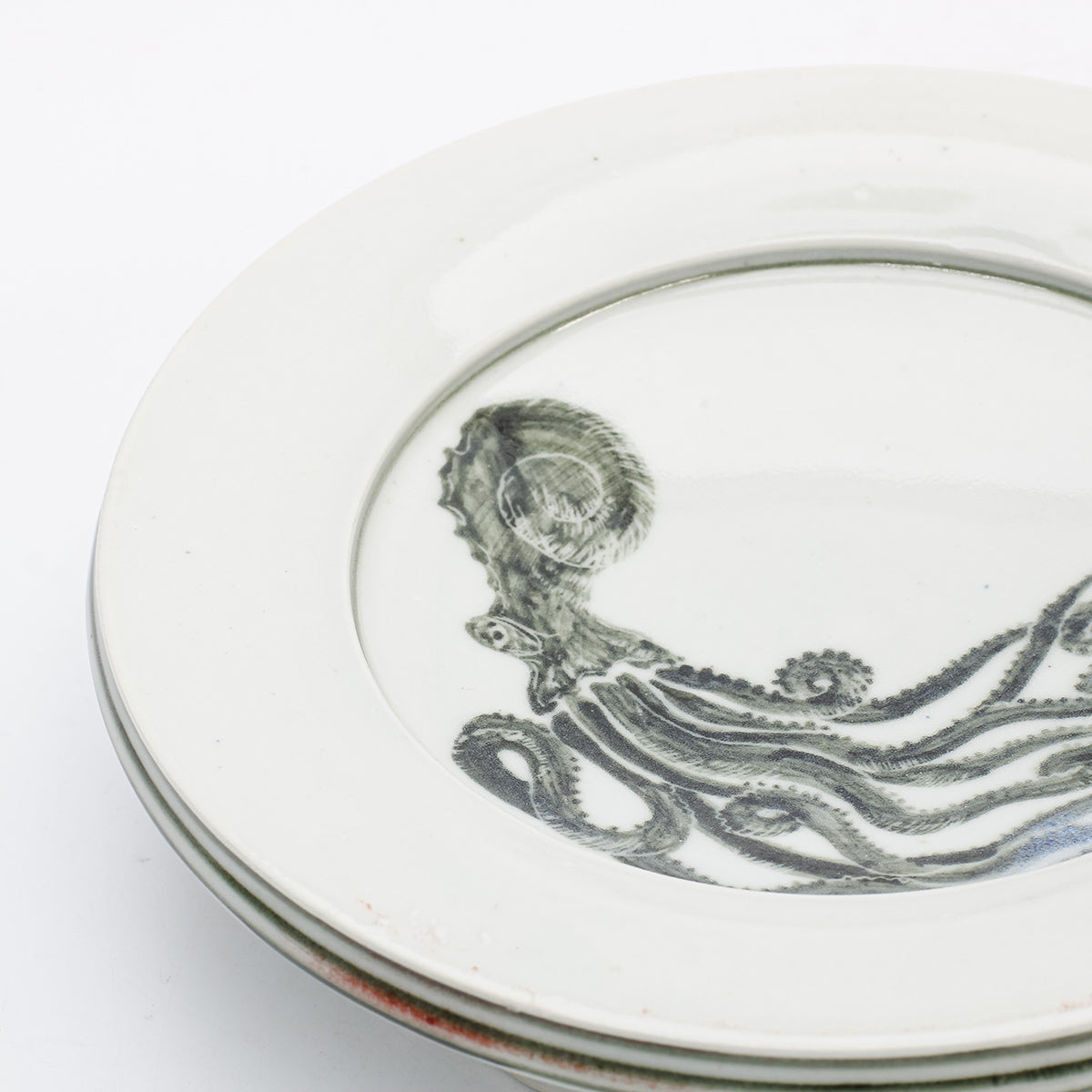 Pedestal Plate