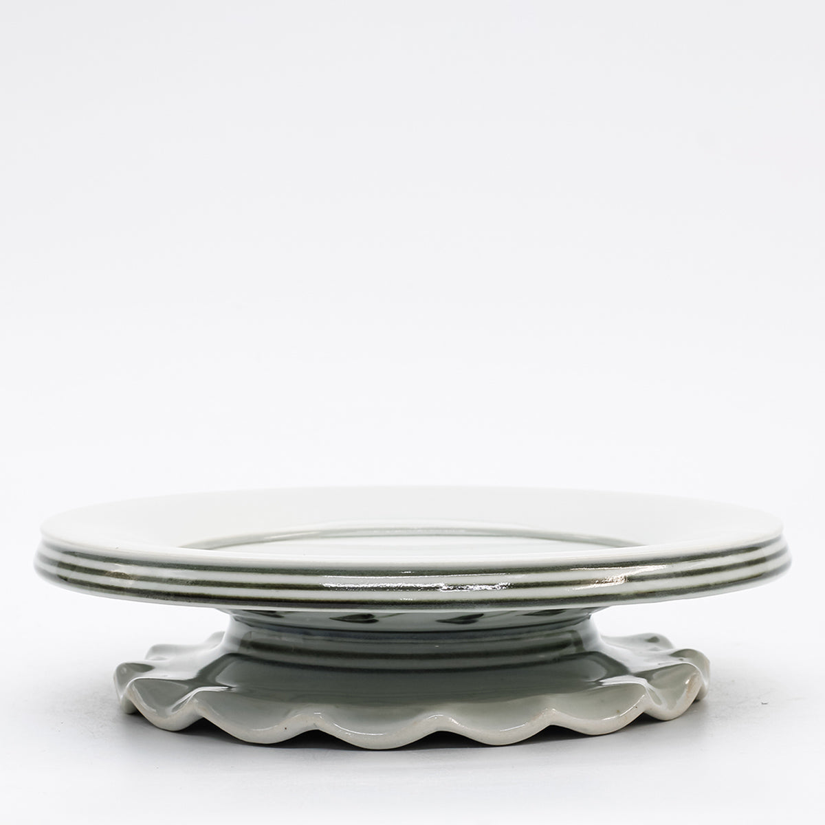 Pedestal Plate