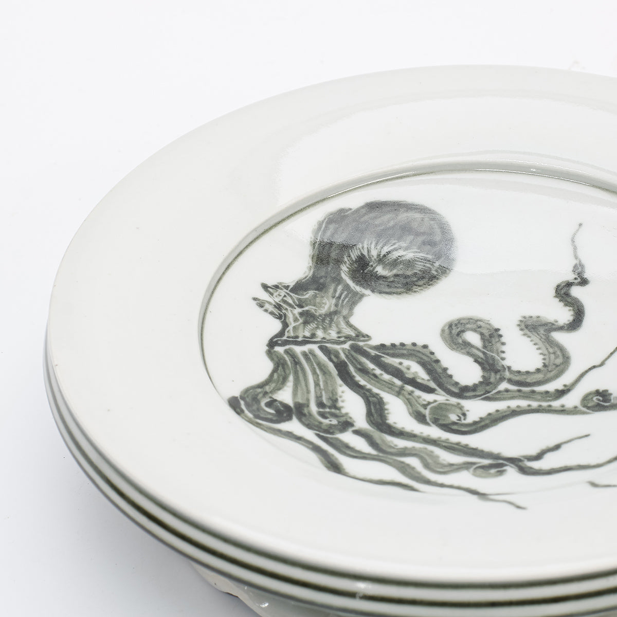 Pedestal Plate