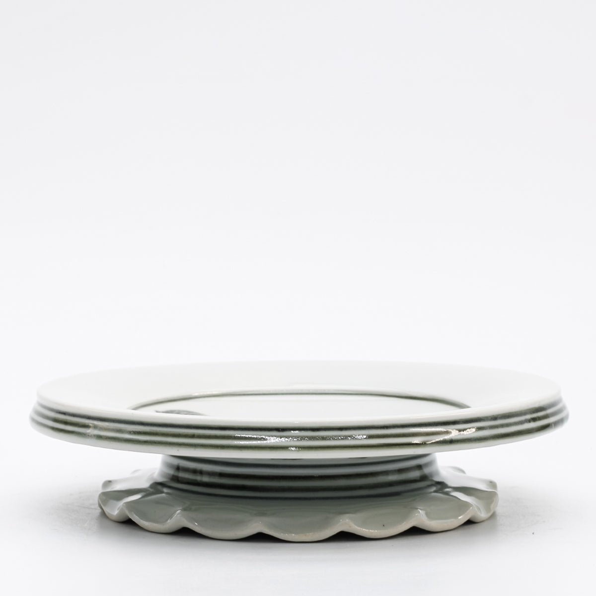 Pedestal Plate