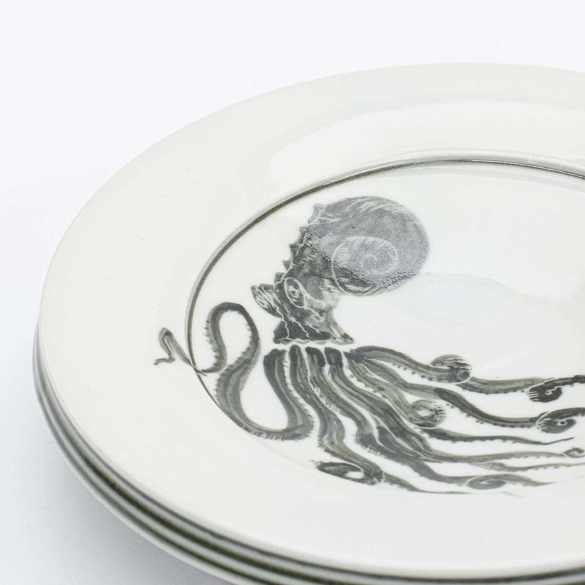 Pedestal Plate