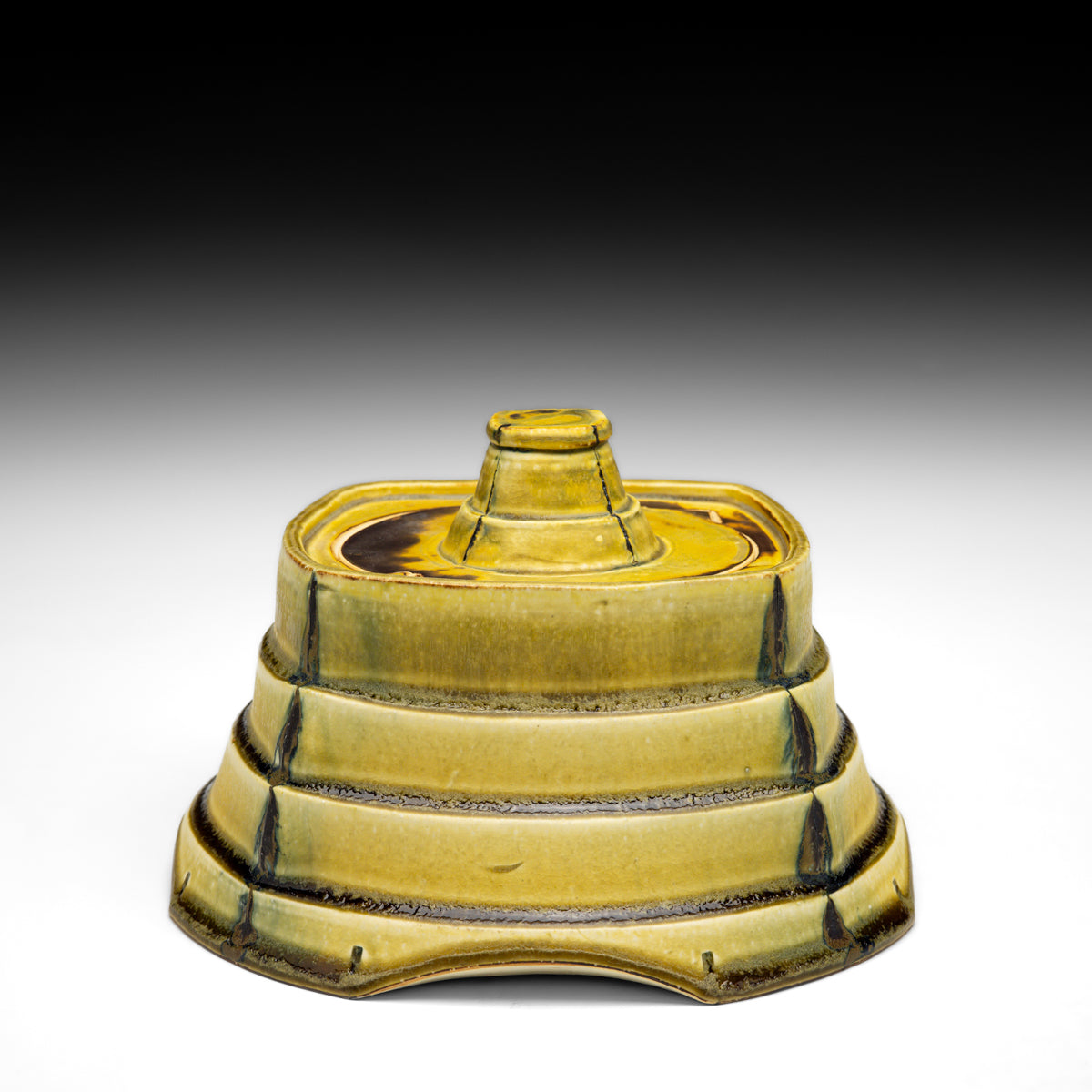 Pyramid Jar