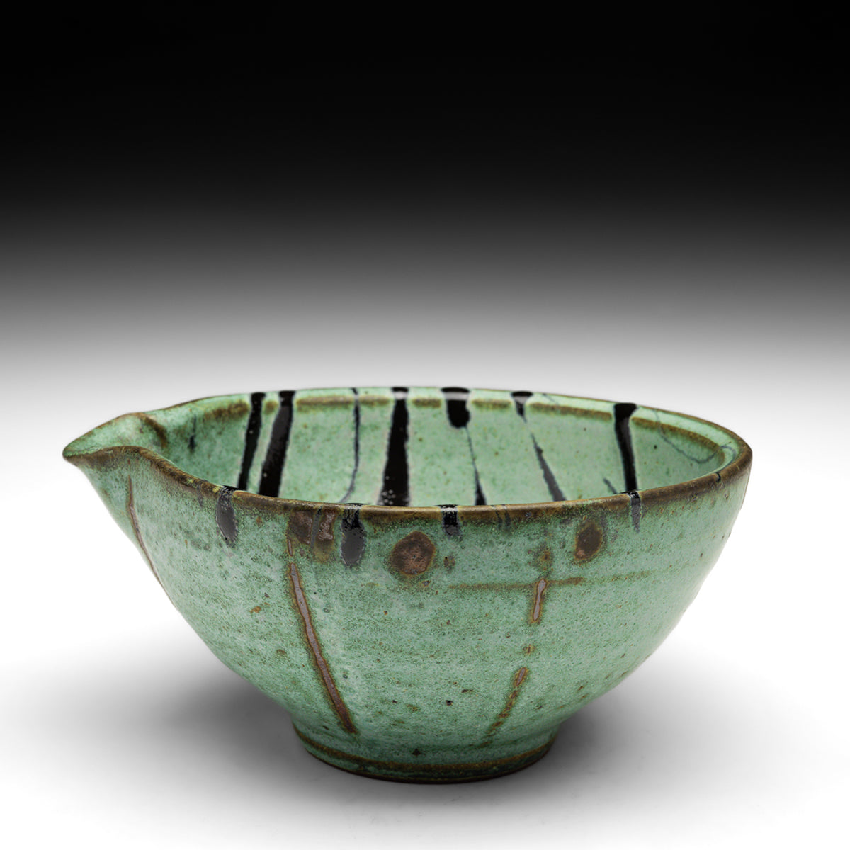 Spouted Bowl