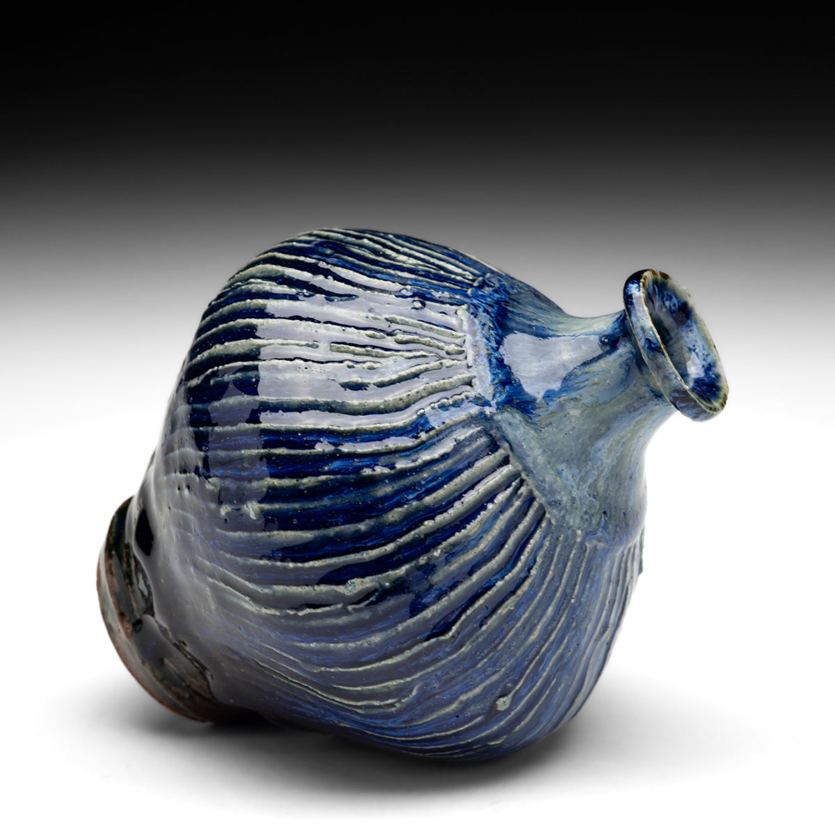 Comb Eyes Vase